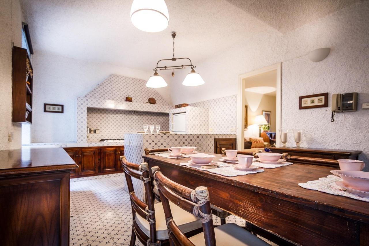 Cernobbio Town House Apartment ภายนอก รูปภาพ